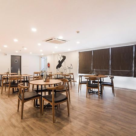 Super Townhouse Xotel Chennai Esterno foto