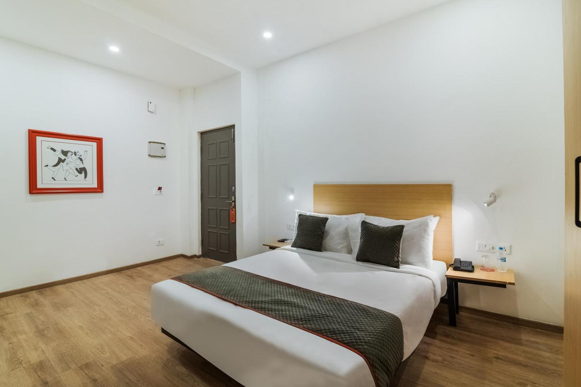 Super Townhouse Xotel Chennai Esterno foto