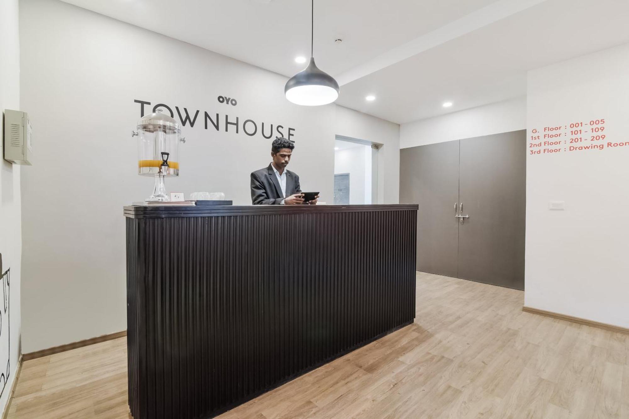 Super Townhouse Xotel Chennai Esterno foto